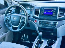 2017 HONDA RIDGELINE PICKUP V6, I-VTEC, 3.5 LITER RTS PICKUP 4D 5 FT