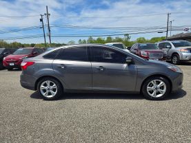 2014 FORD FOCUS SEDAN 4-CYL, PZEV, 2.0 LITER SE SEDAN 4D