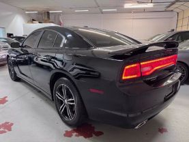 2014 DODGE CHARGER SEDAN V8, HEMI, 5.7 LITER R/T SEDAN 4D