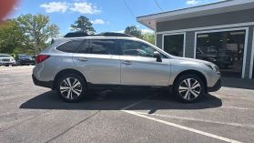 2018 Subaru Outback - Image 4