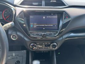 2021 CHEVROLET TRAILBLAZER SUV 3-CYL, ECOTEC, TURBO, 1.3 LITER RS SPORT UTILITY 4D at T&T Repairables - used car dealership in Spencer, Indiana.
