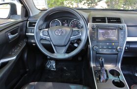 2017 TOYOTA CAMRY