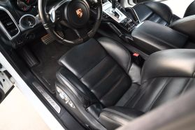 2012 PORSCHE CAYENNE SUV M4851 TURBO