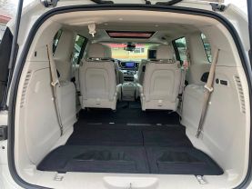 2017 CHRYSLER PACIFICA VAN V6, 3.6 LITER LIMITED MINIVAN 4D - Becker Auto Sales LLC in Emporia, KS