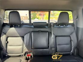 2019 Chevrolet Silverado 1500 Crew Cab - Image 12