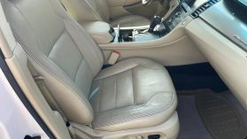2015 Ford Taurus - Image 25