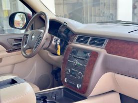 2010 CHEVROLET SUBURBAN 1500 SUV V8, FLEX FUEL, 5.3 LITER LT SPORT UTILITY 4D