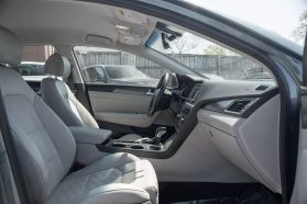 2015 HYUNDAI SONATA SEDAN 4-CYL, PZEV, 2.4 LITER SPORT SEDAN 4D