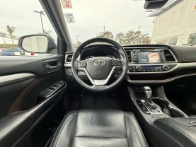 2018 TOYOTA HIGHLANDER XLE SPORT UTILITY 4D