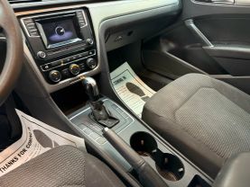2017 VOLKSWAGEN PASSAT