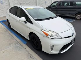 2015 TOYOTA PRIUS TWO HATCHBACK 4D