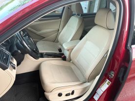 2016 VOLKSWAGEN PASSAT