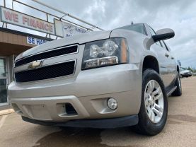 2009 CHEVROLET SUBURBAN 1500 SUV V8, FLEX FUEL, 5.3 LITER LT SPORT UTILITY 4D
