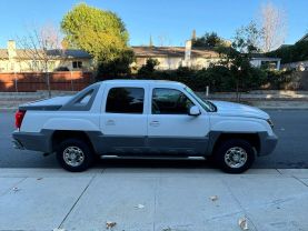 2002 CHEVROLET AVALANCHE 2500 SPORT UTILITY PICKUP 4D