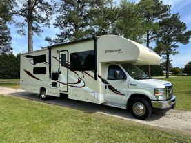 Used 2016 JAYCO REDHAWK CLASS C - 31XL - LA Auto Star located in Virginia Beach, VA