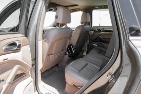 2013 Porsche Cayenne - Image 37