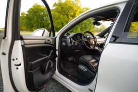 2012 PORSCHE CAYENNE SUV M4851 TURBO
