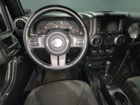 2017 Jeep Wrangler Unlimited - - Image 10