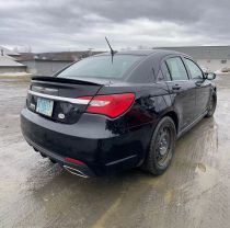 2013 Chrysler 200 - Image 3
