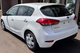 2016 KIA FORTE5 HATCHBACK 4-CYL, GDI, 2.0 LITER LX HATCHBACK 4D