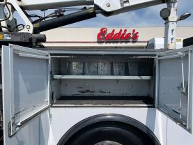 2004 FORD F-650 SUPER DUTY NON CDL MECHANIC CRANE TRUCK 7,500 LBS IMT CRANE MECHANIC CRANE TRUCK 7.2L L6 DIESEL F650 REGULAR CAB - Eddies Auto Sales
