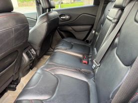 2015 JEEP CHEROKEE SUV V6, 3.2 LITER TRAILHAWK SPORT UTILITY 4D