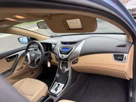 2012 HYUNDAI ELANTRA