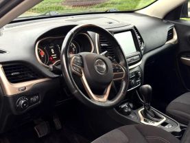2017 JEEP CHEROKEE SUV 4-CYL, 2.4 LITER LATITUDE SPORT UTILITY 4D