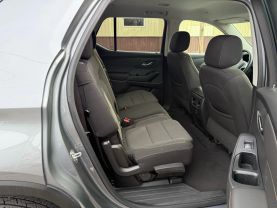 2020 CHEVROLET TRAVERSE SUV V6, 3.6 LITER LS SPORT UTILITY 4D