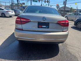 2016 Volkswagen Passat - Image 4