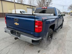 2017 CHEVROLET SILVERADO 1500 DOUBLE CAB PICKUP V8, ECOTEC3, FF, 5.3L LT PICKUP 4D 6 1/2 FT