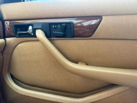 1986 MERCEDES BENZ 126 - - 4D