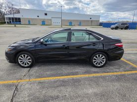 2016 Toyota Camry Hybrid - Image 4