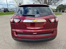 2017 CHEVROLET TRAVERSE SUV V6, 3.6 LITER LT SPORT UTILITY 4D