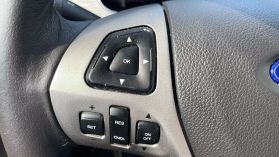 2015 Ford Taurus - Image 34