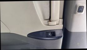 2015 Toyota Sienna Le Minivan 4d - Image 21