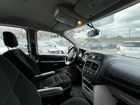 2016 Dodge Grand Caravan Passenger - Image 2
