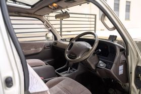 1995 TOYOTA HIACE VAN 1KZ-TE SUPER CUSTOM LIMITED