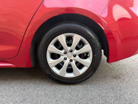 2021 TOYOTA COROLLA SEDAN 4-CYL, 1.8 LITER LE SEDAN 4D - Gesner Auto Inc in Taunton, MA, 41.88613, -71.14527