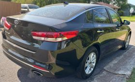 2017 Kia Optima - Image 7