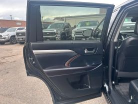 2017 TOYOTA HIGHLANDER SUV V6, 3.5 LITER XLE SPORT UTILITY 4D