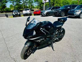 2024 YAMAHA YZF-R7 SPORTBIKES - -