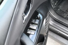 2020 TOYOTA PRIUS HATCHBACK 4-CYL, HYBRID, 1.8 LITER XLE HATCHBACK 4D