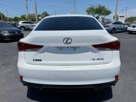 2018 LEXUS IS