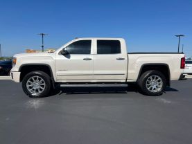 2014 GMC SIERRA 1500 CREW CAB PICKUP V8 ECOTEC3 FF 6.2L DENALI PICKUP 4D 5 3/4 FT - The Auto Lot