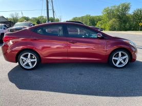 2013 Hyundai Elantra - Image 13