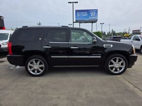 2011 CADILLAC ESCALADE SUV V8, HYBRID, 6.0 LITER HYBRID SPORT UTILITY 4D