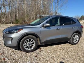 2021 FORD ESCAPE SUV 3-CYL, ECOBOOST, TURBO, 1.5 LITER SE SPORT UTILITY 4D at T&T Repairables - used car dealership in Spencer, Indiana.