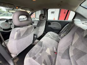 2003 Saturn Ion - Image 2