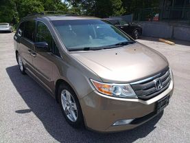 2011 HONDA ODYSSEY VAN V6, VTEC, 3.5 LITER TOURING MINIVAN 4D